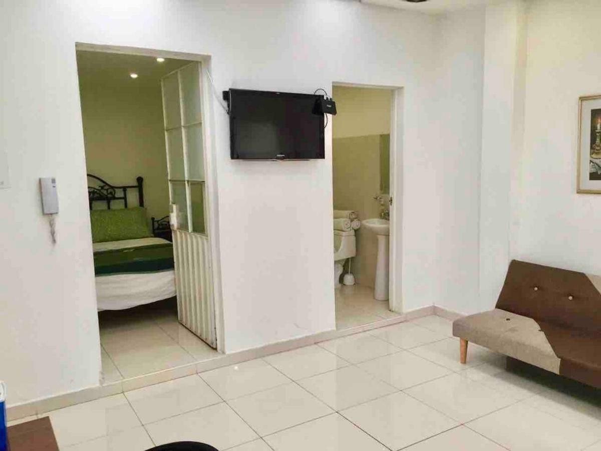 Spacious 2 Bedroom Location 101 Apartment Bogota